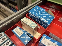Partij sensoren en industriële elektronica - afbeelding 113 van  133