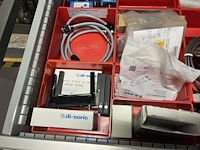 Partij sensoren en industriële elektronica - afbeelding 128 van  133