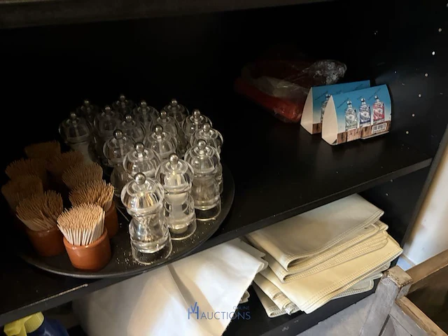 Partij servies en decoratie - afbeelding 4 van  23