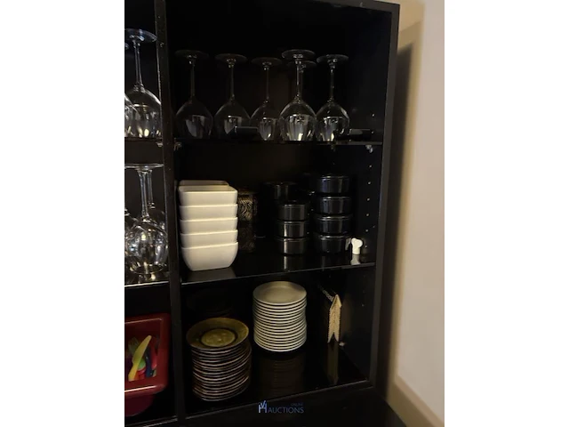 Partij servies en decoratie - afbeelding 12 van  23