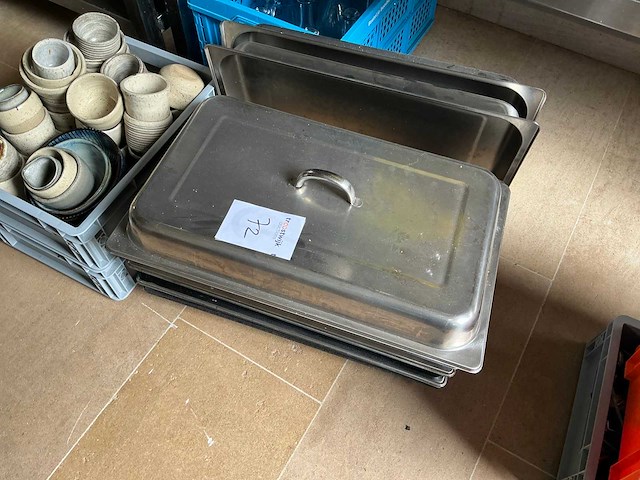 Partij servies en keuken benodigdheden - afbeelding 15 van  35