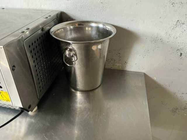 Partij servies en keuken benodigdheden - afbeelding 22 van  35