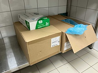 Partij servies en keukentoebehoren - afbeelding 2 van  7
