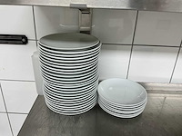 Partij servies en keukentoebehoren - afbeelding 2 van  11