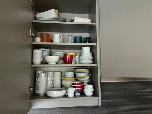 Partij servies, glaswerk en bestekken - afbeelding 3 van  7