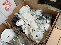 Partij servies, glaswerk en keukengerei - afbeelding 6 van  10