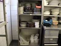 Partij servies - afbeelding 1 van  9