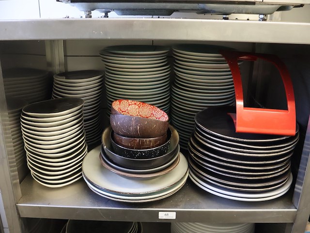 Partij servies - afbeelding 2 van  9