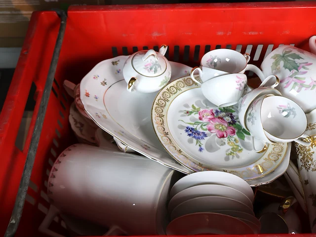 Partij servies - afbeelding 8 van  9