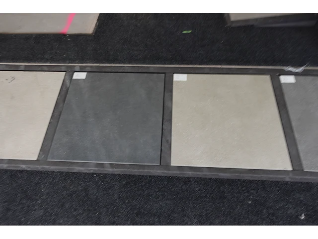 Partij showroom tegels - afbeelding 9 van  24