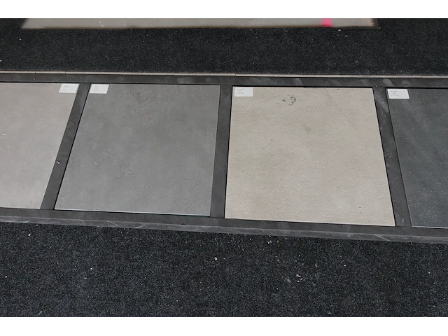 Partij showroom tegels - afbeelding 10 van  24