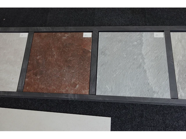 Partij showroom tegels - afbeelding 21 van  24