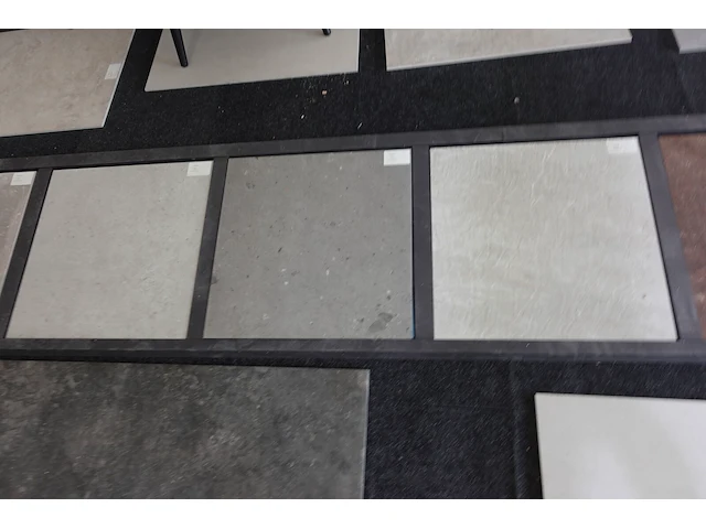 Partij showroom tegels - afbeelding 23 van  24