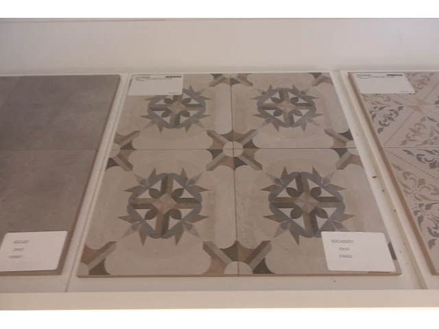 Partij showroom tegels - afbeelding 3 van  9