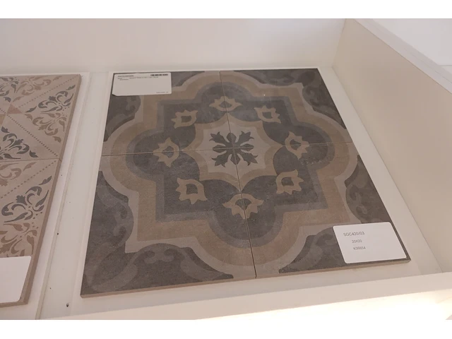 Partij showroom tegels - afbeelding 5 van  9