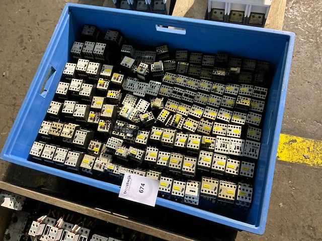 Partij siemens contactors - afbeelding 1 van  8