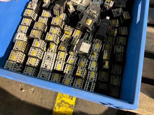 Partij siemens contactors - afbeelding 8 van  8