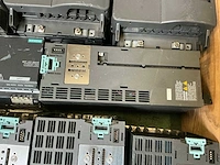 Partij siemens frequentieregelaars en plc modules - afbeelding 10 van  13