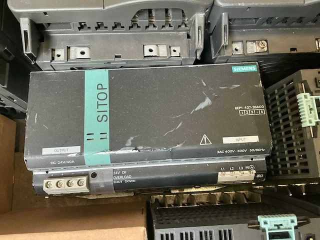 Partij siemens frequentieregelaars en plc modules - afbeelding 13 van  13