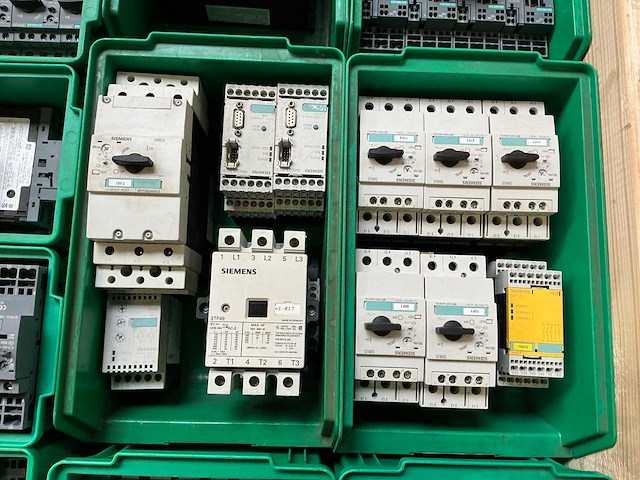 Partij siemens industriële elektrische componenten - afbeelding 3 van  13