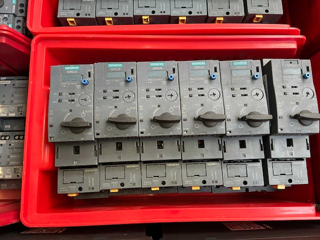 Partij siemens industriële elektrische componenten - afbeelding 3 van  16