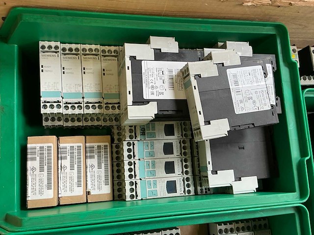 Partij siemens industriële elektrische componenten - afbeelding 2 van  12