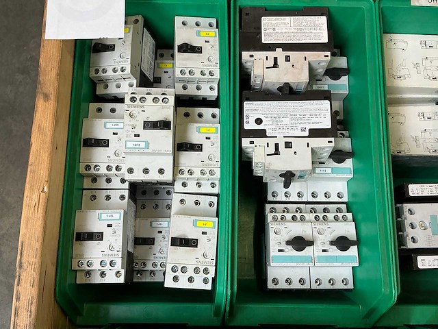 Partij siemens industriële elektrische componenten - afbeelding 8 van  12