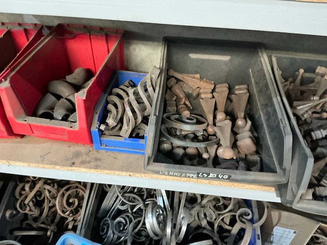 Partij sierhekwerk onderdelen - afbeelding 6 van  8