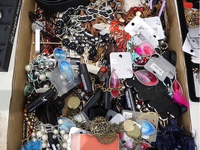 Partij sierjuwelen - afbeelding 3 van  9