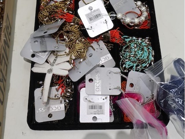 Partij sierjuwelen - afbeelding 7 van  9