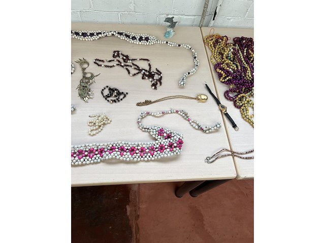 Partij sierraden - afbeelding 4 van  8