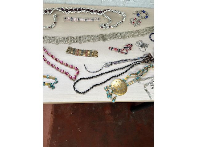 Partij sierraden - afbeelding 7 van  8