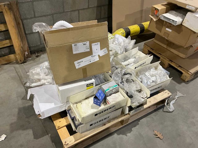 Partij sifons en afvoeren - afbeelding 2 van  8