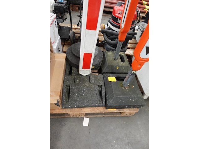 Partij signalisatieborden - afbeelding 3 van  4