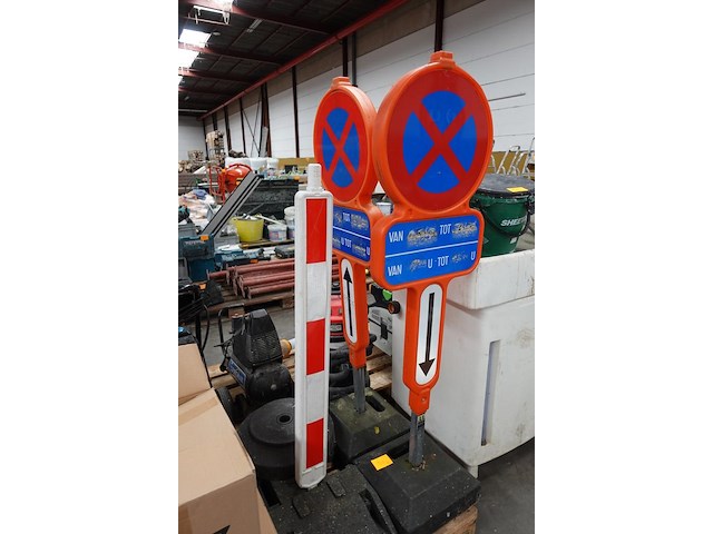 Partij signalisatieborden - afbeelding 4 van  4