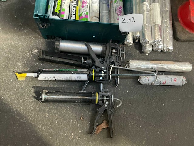 Partij siliconenspuit - afbeelding 2 van  3