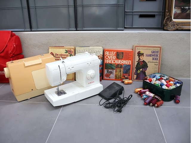 Partij singer naaimachine - afbeelding 1 van  10