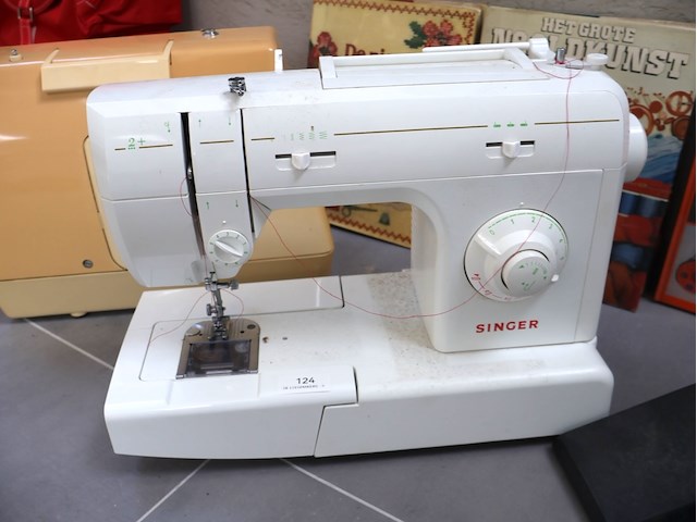 Partij singer naaimachine - afbeelding 3 van  10