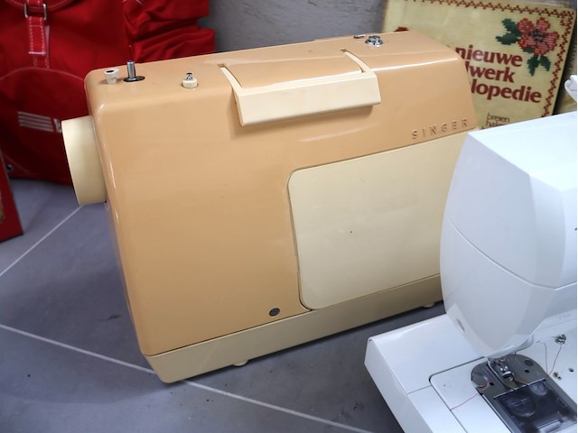 Partij singer naaimachine - afbeelding 4 van  10