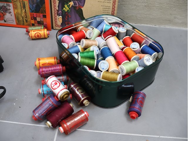 Partij singer naaimachine - afbeelding 6 van  10