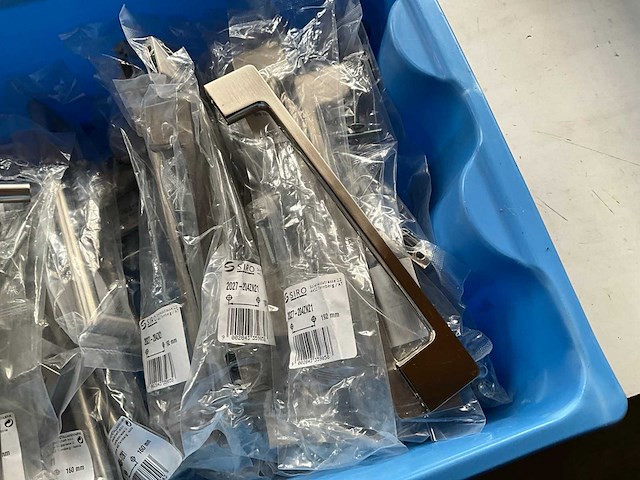 Partij siro diverse metalen meubelgrepen - afbeelding 4 van  7