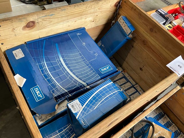 Partij skf motor-onderdelen - afbeelding 4 van  8