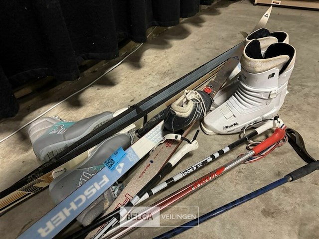 Partij skimateriaal - afbeelding 4 van  4