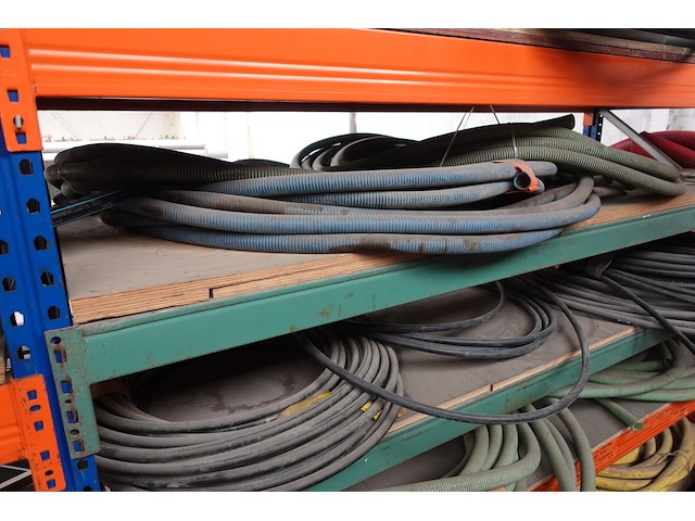 Partij slangen & buizen - afbeelding 4 van  18