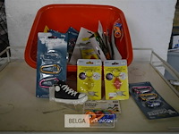 Partij sleutelhangers en ringen - afbeelding 1 van  4