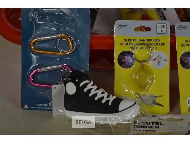 Partij sleutelhangers en ringen - afbeelding 2 van  4