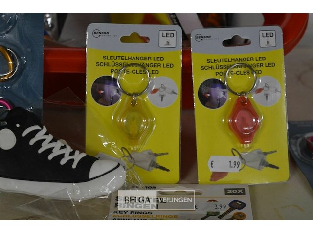 Partij sleutelhangers en ringen - afbeelding 3 van  4