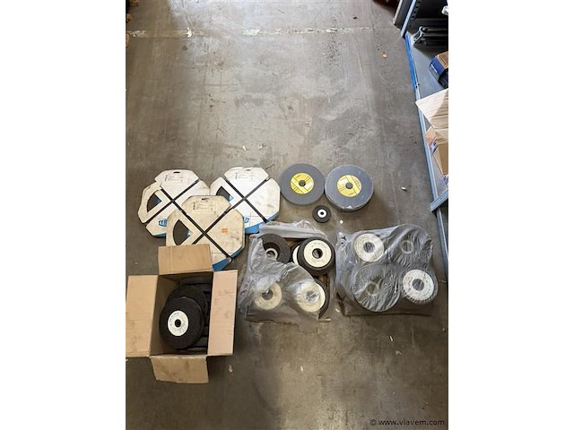 Partij slijpstenen diverse maten - afbeelding 1 van  8