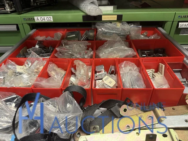 Partij sloten, deuronderdelen en spanmateriaal - afbeelding 5 van  57