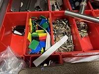 Partij sloten, deuronderdelen en spanmateriaal - afbeelding 10 van  57